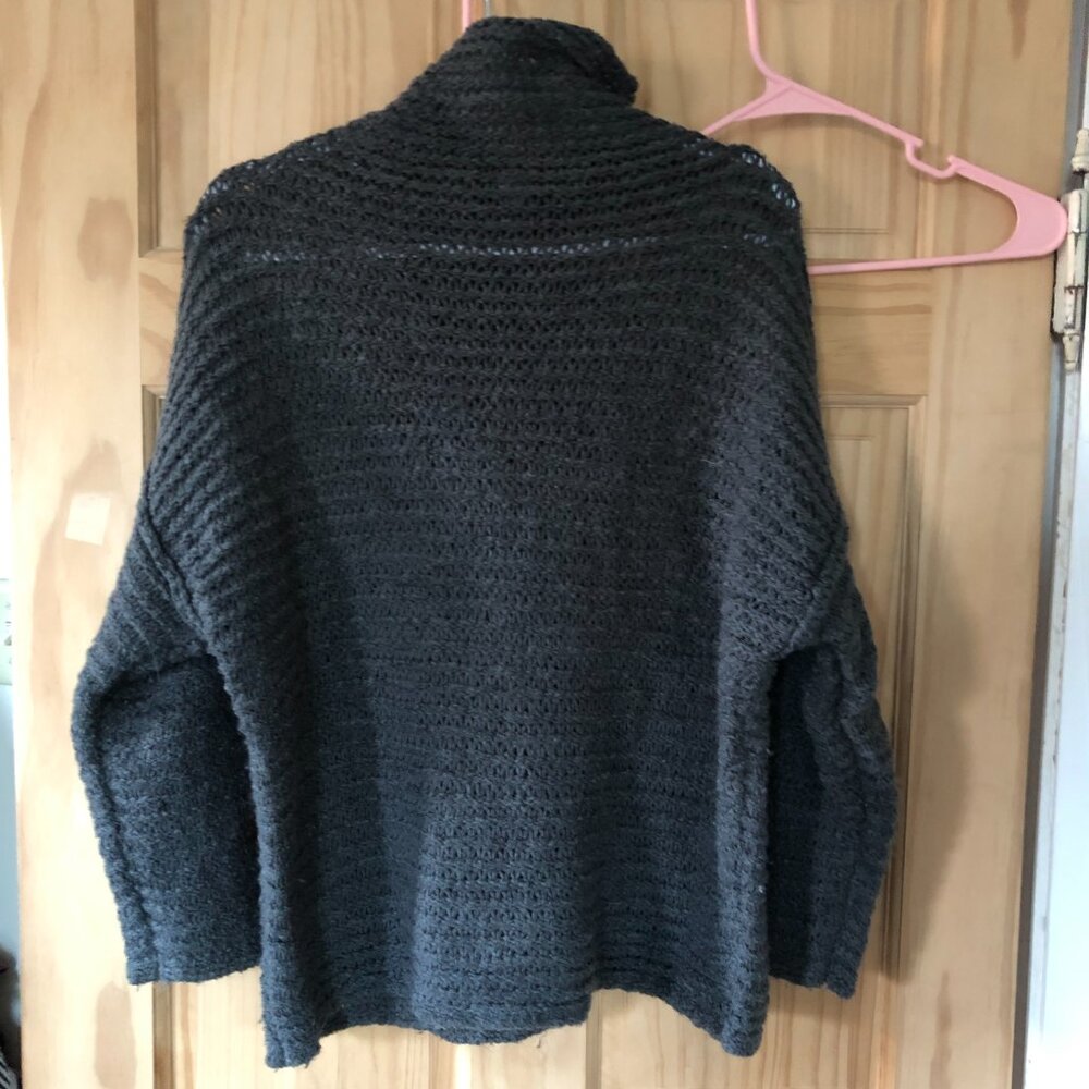 American Eagle & Aerie Sweater and Tops - Bundle of 6, Sz M - Picture 5 of 16